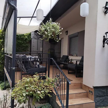 Victorio Vendeghaz *