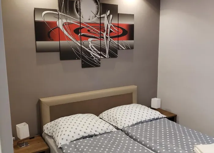 Victorio Vendeghaz 아파트 *