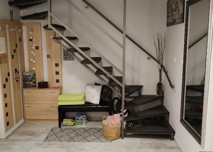 Victorio Vendeghaz 아파트 *