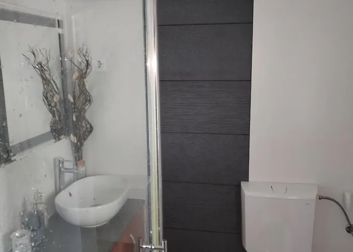 아파트 Victorio Vendeghaz *